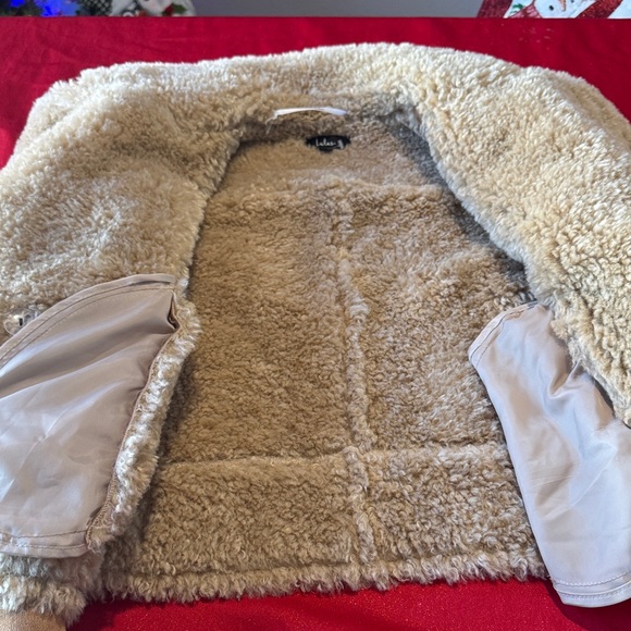 Tan Lulus Faux Fur Coat size XS - Picture 4 of 6